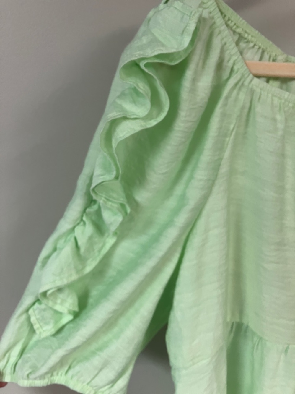 3/$15 ❤️ Cato pistachio green cute sleeve detail shirt XL 16 - Picture 3 of 9